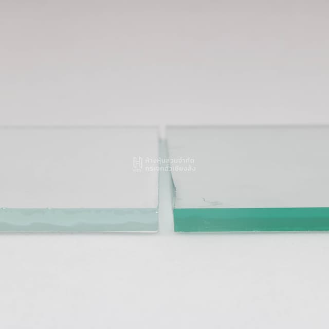 comparison of edge of clear and ultraclear glass