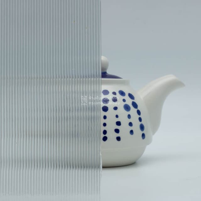 a tea kettle with and without clear small moru patterned glass