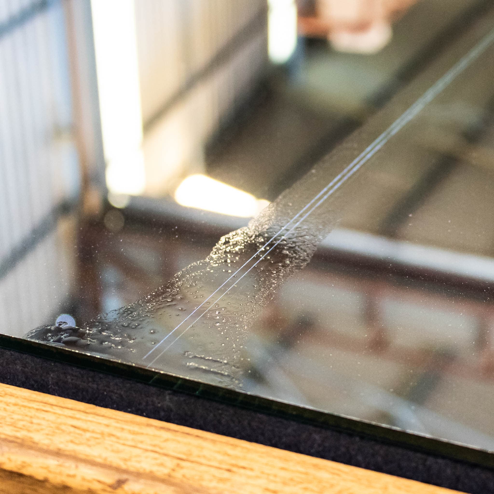 A fissure on glass after cut